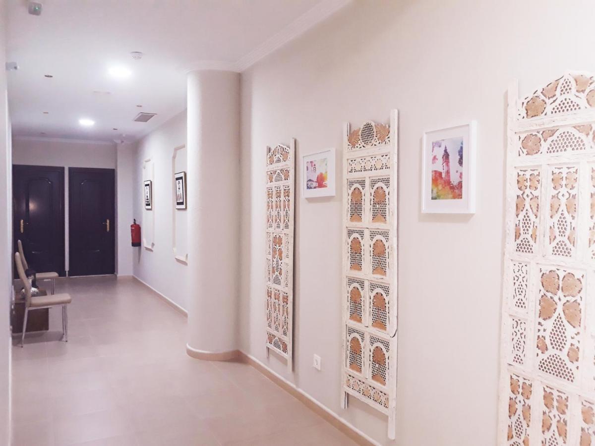 Hostal Montemayor 莫吉尔 外观 照片