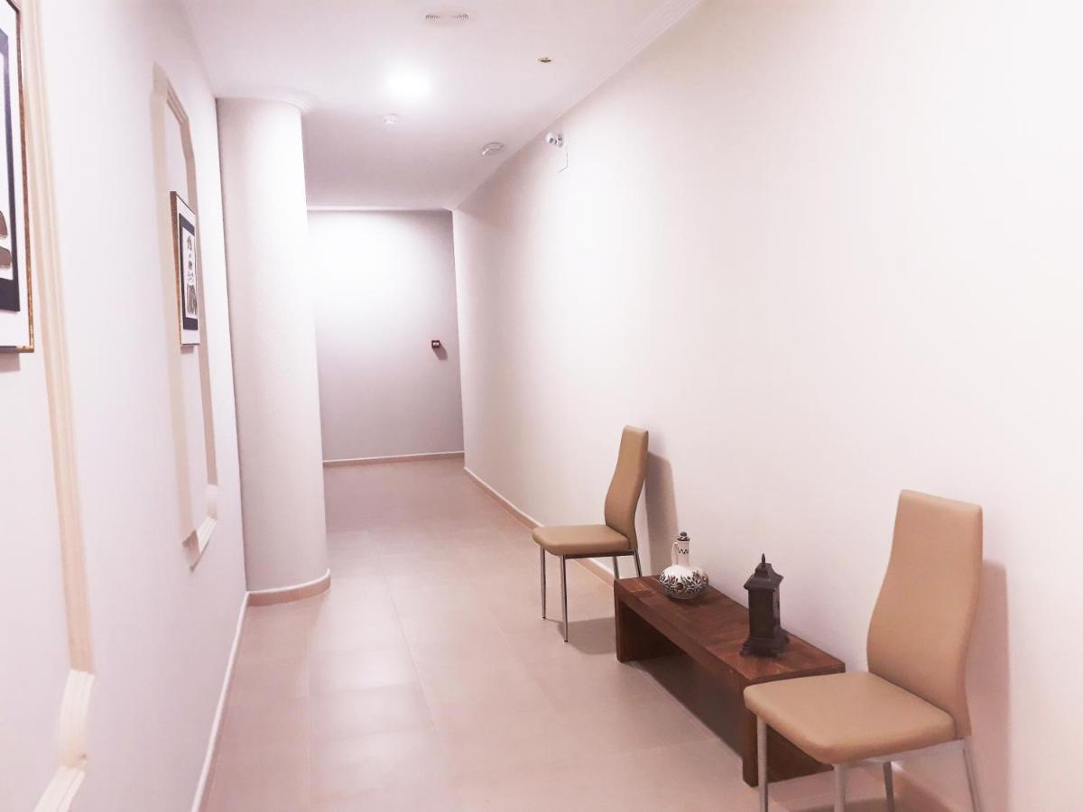 Hostal Montemayor 莫吉尔 外观 照片