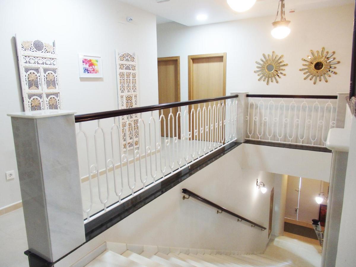 Hostal Montemayor 莫吉尔 外观 照片