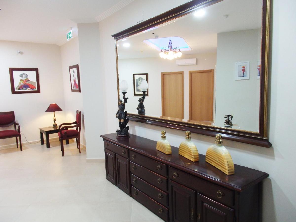 Hostal Montemayor 莫吉尔 外观 照片