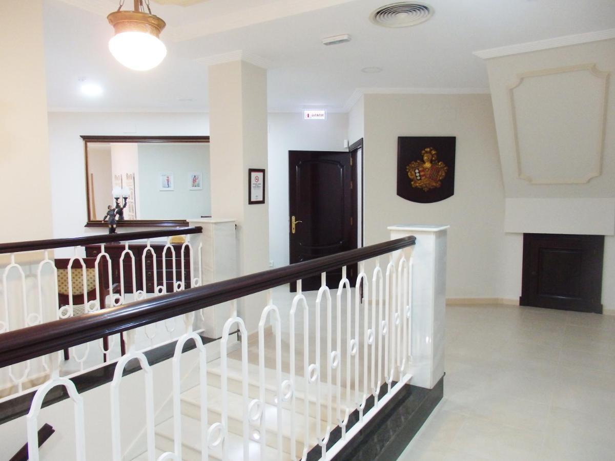 Hostal Montemayor 莫吉尔 外观 照片