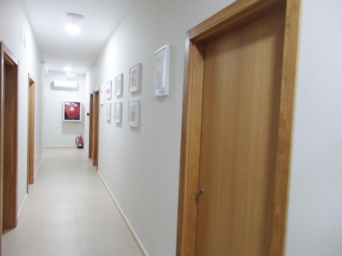 Hostal Montemayor 莫吉尔 外观 照片