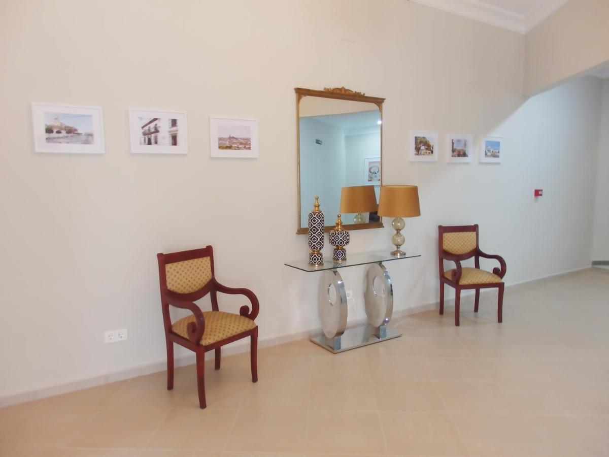 Hostal Montemayor 莫吉尔 外观 照片
